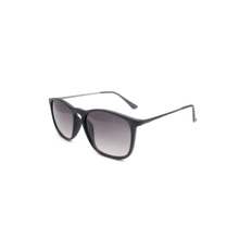 New 2022 Fashion Classic Polarized Sunglasses Plastic Discount Wholesale Retro Unisex Sun Glasses for Women Man Outdoor
