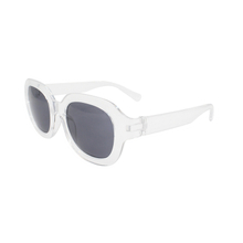 2022 Latest Beautiful Fashion Color Vogue Eyeglasses New Design Women Square Sunglasses