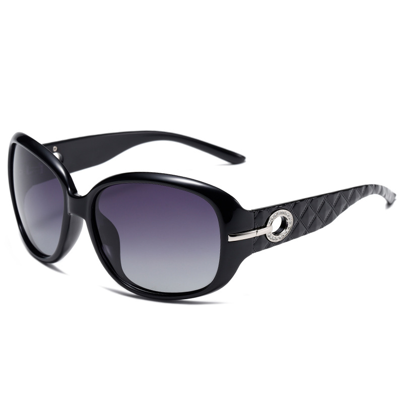 Trendy Cheap Diamond Polarized Sunglasses Hot sell Sun Glasses Fashion Rhinestone Shades Women Luxury Sunglasses Ladies