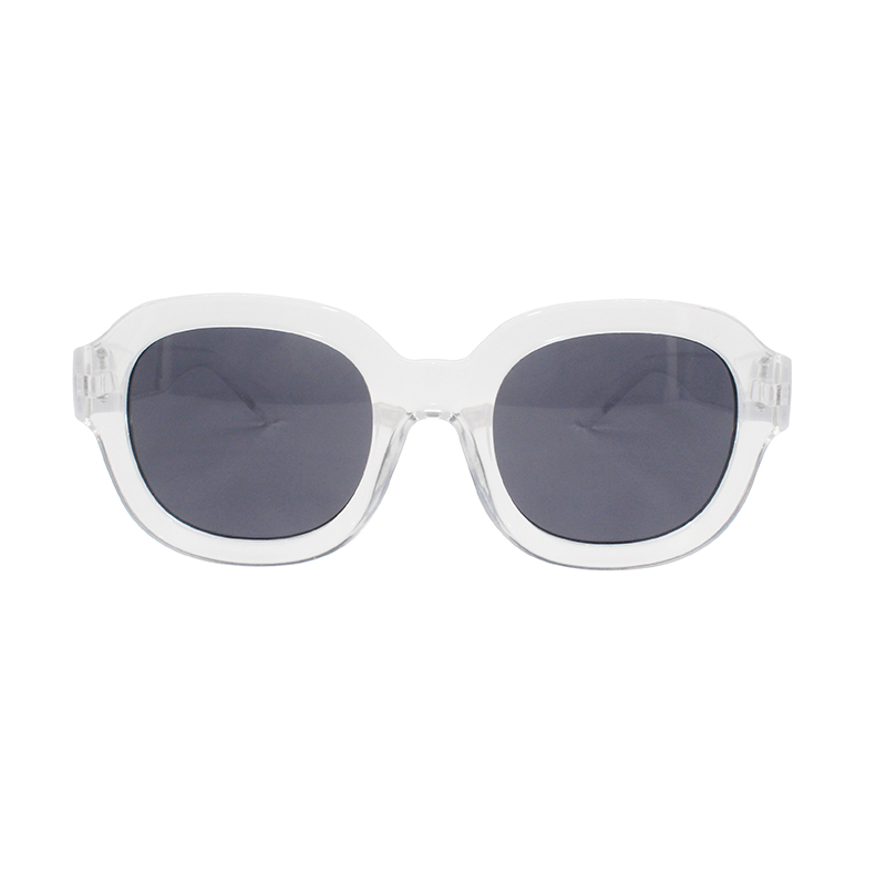 2022 Latest Beautiful Fashion Color Vogue Eyeglasses New Design Women Square Sunglasses