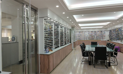 Showing room